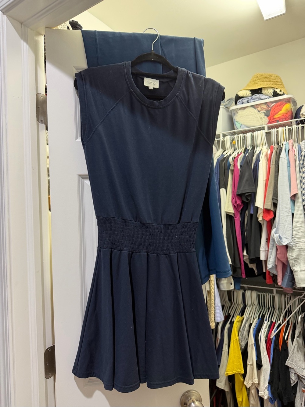 Sundays Dress - Picture 3 of 3